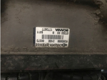 Valve de frein pour Camion Knorr-Bremse K001411   Volvo FM FH Renault: photos 5