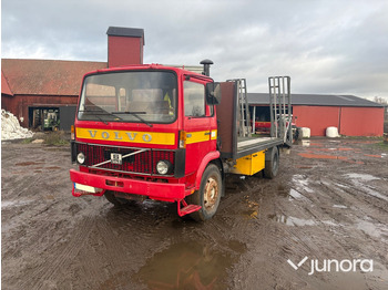 Camion porte-voitures VOLVO