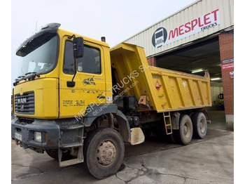 Camion benne MAN