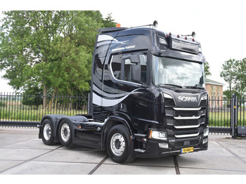 Tracteur routier SCANIA R 520