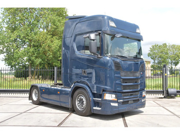 Tracteur routier SCANIA S 450