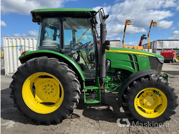 Tracteur agricole Traktor John Deere 5075M med snöutrustning: photos 4
