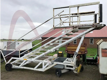 Escalier d'embarquement TCG