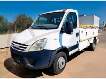 Véhicule vide-toilettes TEMG