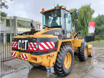 Chargeuse sur pneus CATERPILLAR 914