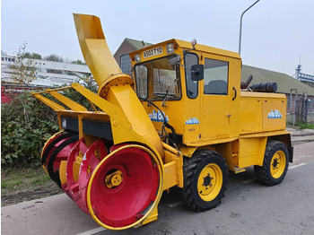 Engin de déneigement