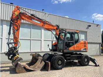 Pelle sur pneus DOOSAN DX165W