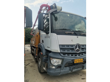 Camion pompe XCMG Official HB52V Used Mobile Concrete Pump 52m Truck Mounted Concrete Pump Price: photos 2