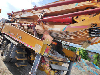 Camion pompe XCMG Official Hb56K 2016 Year 56m Concrete Boom Pump Truck for Sale: photos 4