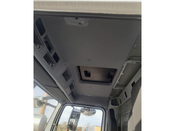Cabine et intérieur MERCEDES-BENZ Atego