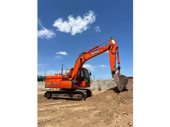 Pelle sur chenille DOOSAN