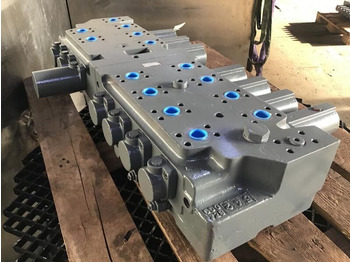 Hydraulique Liebherr A954 Li / A954B Li / R954: photos 2 Hydraulique Liebherr A954 Li / A954B Li / R954: photos 2