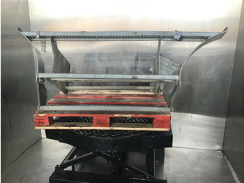 Cabine et intérieur LIEBHERR
