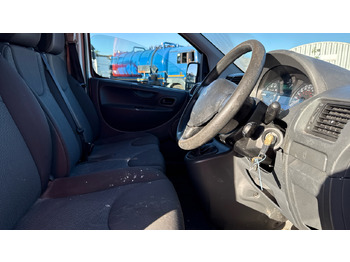 Fourgonnette PEUGEOT EXPERT 1000 1.6 HDI 90PS: photos 5