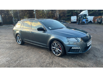 Voiture break ŠKODA