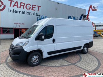 Fourgon utilitaire OPEL