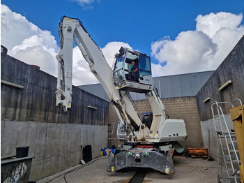 Pelle de manutention SENNEBOGEN