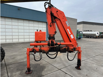 Grue auxiliaire ATLAS