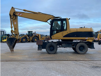 Pelle CATERPILLAR M318