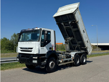 Camion benne IVECO Trakker