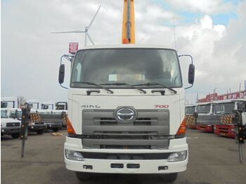 Camion avec nacelle Hino 700 6X4: photos 2 Camion avec nacelle Hino 700 6X4: photos 2