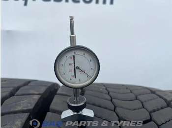 Pneu pour Camion Continental Continental 315/70R22.5 Hybrid HD5 154/150 M+S 3PMSF gebruikte set: photos 3