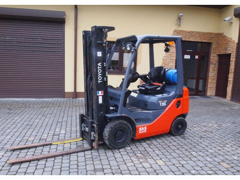 Chariot élévateur à gaz TOYOTA FGF 15