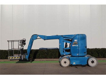 Nacelle articulée MANITOU