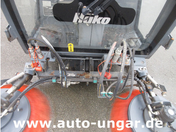 Balayeuse de voirie Hako Citymaster 4x4 CM1250 Knicklenkung Kehrmaschine streetsweper Kommunalfahrzeug: photos 4