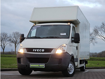 Fourgon grand volume IVECO Daily 35s12