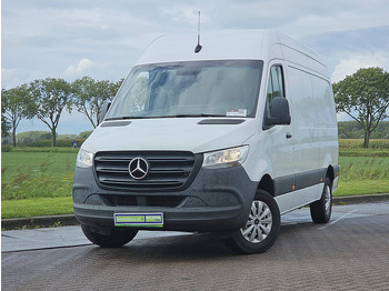 Fourgon utilitaire MERCEDES-BENZ Sprinter 317