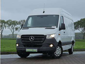 Fourgon utilitaire MERCEDES-BENZ Sprinter 317