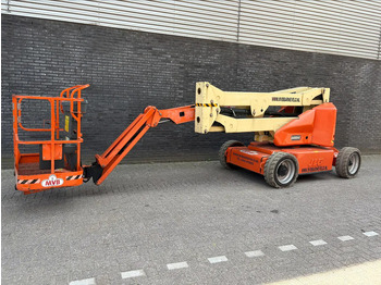 Nacelle articulée JLG E450AJ
