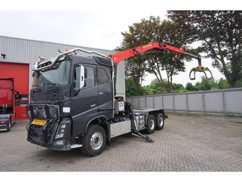 Camion grumier VOLVO FH16 750