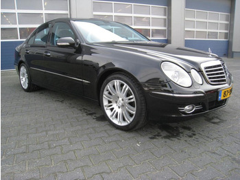 Berline MERCEDES-BENZ