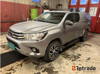 Voiture TOYOTA Hilux