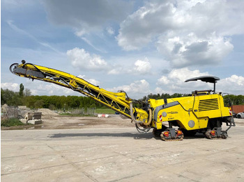 Travaux routiers WIRTGEN W100F