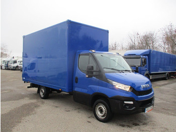 Fourgon grand volume IVECO Daily