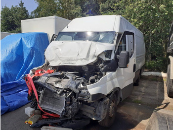 Fourgon utilitaire Iveco Daily 35S16 maxi Damaged: photos 2