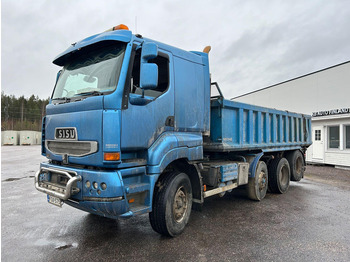 Camion benne SISU