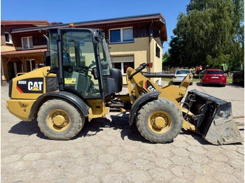 Chargeuse sur pneus CATERPILLAR 906H