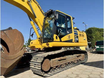 Pelle sur chenille KOMATSU PC210LC-11