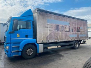 Camion à rideaux coulissants MAN