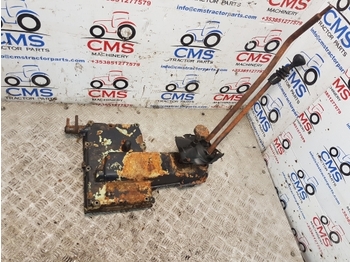 Transmission pour Tracteur agricole Deutz D7807c, D6806, D7206 Transmission Control Cover 04340681, 4340681r: photos 2 Transmission pour Tracteur agricole Deutz D7807c, D6806, D7206 Transmission Control Cover 04340681, 4340681r: photos 2