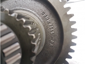 Transmission pour Tracteur agricole Ford Tw And 30 Series Output Shaft With Gear D8nn7146aa , D6nn7061a: photos 3