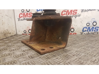 Suspension de cabine pour Tracteur agricole Massey Ferguson 690, 698, 699 Cab Suspension Bracket Mounting Lhs 1680876m91: photos 2 Suspension de cabine pour Tracteur agricole Massey Ferguson 690, 698, 699 Cab Suspension Bracket Mounting Lhs 1680876m91: photos 2