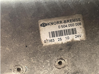 Compresseur pour Camion MERCEDES-BENZ VARIO 24V - 0504050008: photos 4 Compresseur pour Camion MERCEDES-BENZ VARIO 24V - 0504050008: photos 4