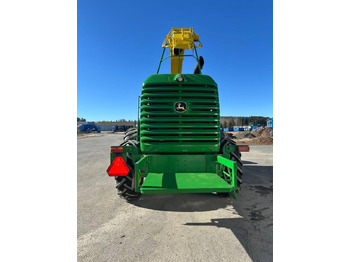 Ensileuse John Deere 7200: photos 4 Ensileuse John Deere 7200: photos 4