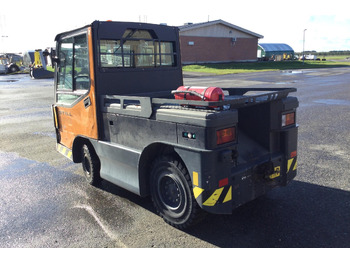 Tracteur à bagages STILL