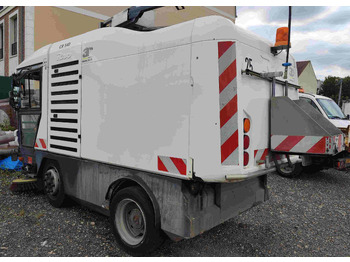 Balayeuse de voirie RAVO RAVO 540 Kehrmaschiene Sweeper Euro5: photos 4